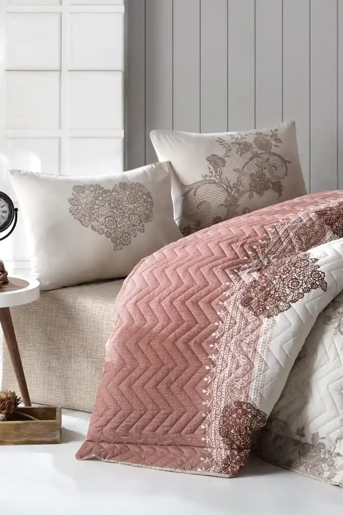 Dört Mevsim Nevresim Takımlarıyla Yatak Odasında Konfor ve Şıklık Yaratın