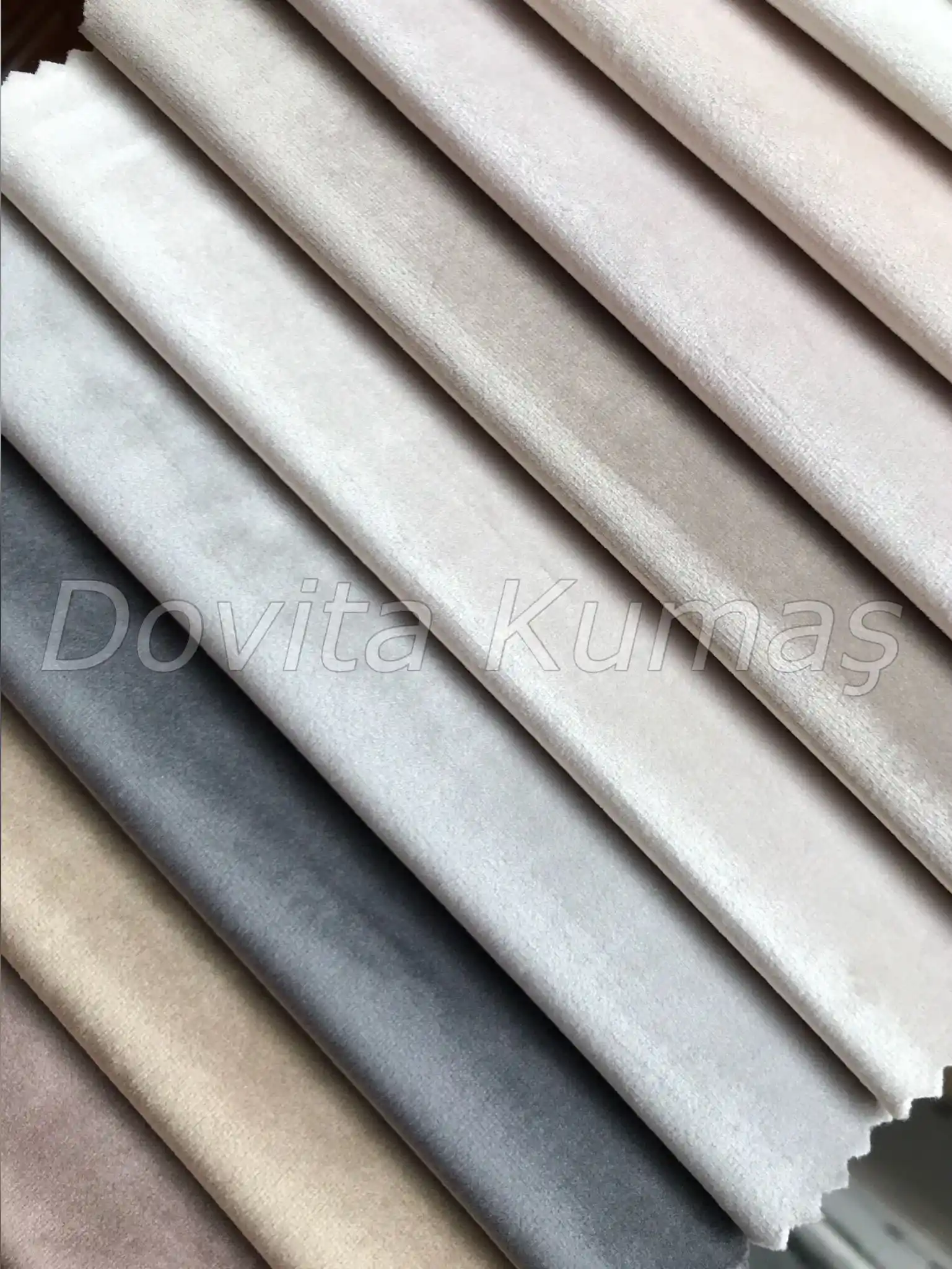 Döşeme Kumaşlarıyla Dekorasyonun Şıklığını Artırmanın Yolları