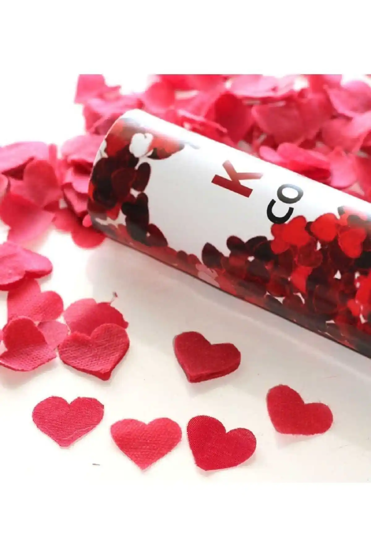 Düğün Dekorasyonunda Konfeti Kullanımı ve Yaratıcı Uygulama Fikirleri