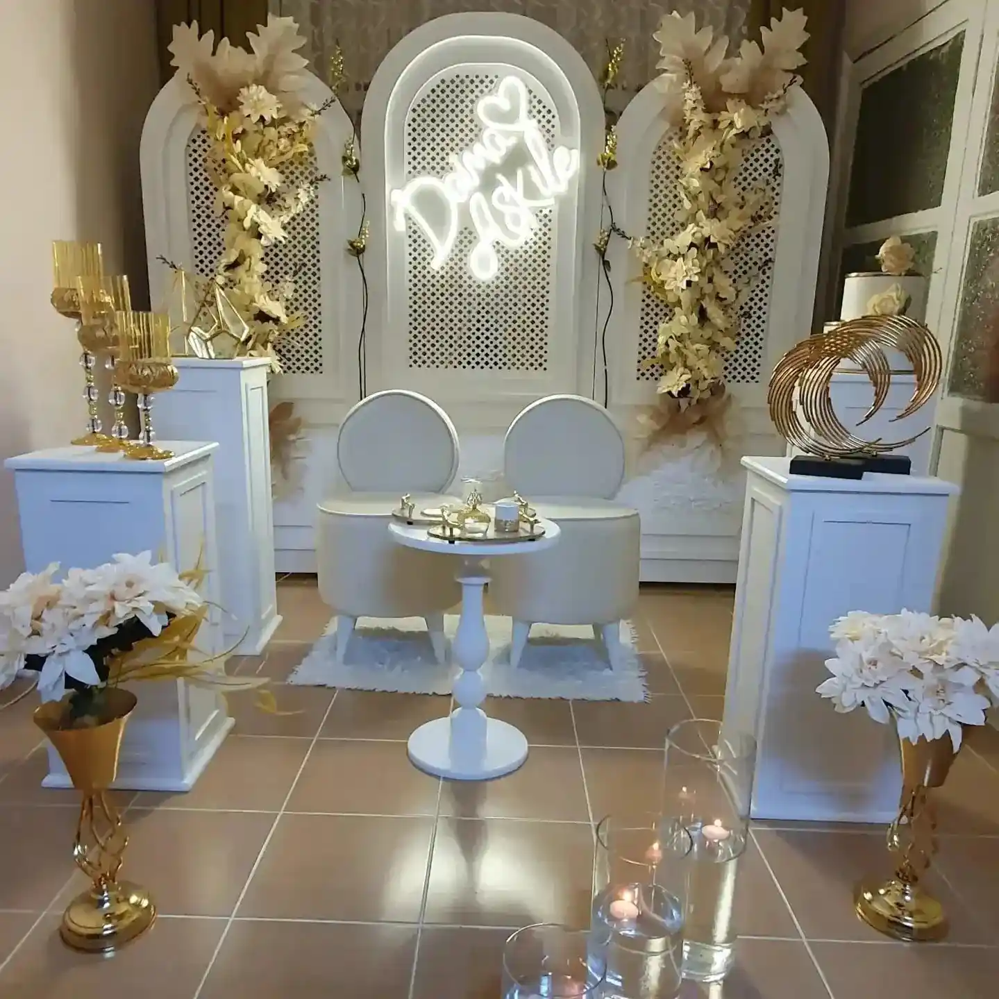 Düğün Dekorasyonunda Malzeme Seçimi ve Güncel Trendler Hakkında Bilmeniz Gerekenler