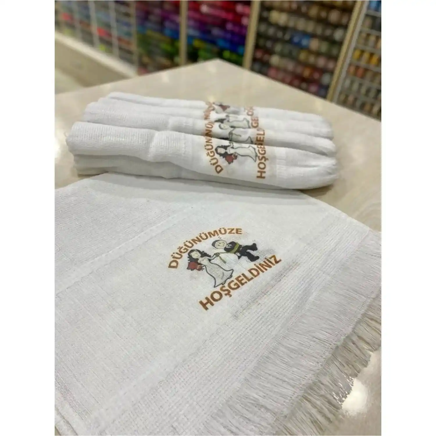 Düğünlerde Dekorasyonun Vazgeçilmez Parçası: Düğün Havlusu ve Tasarım Seçenekleri