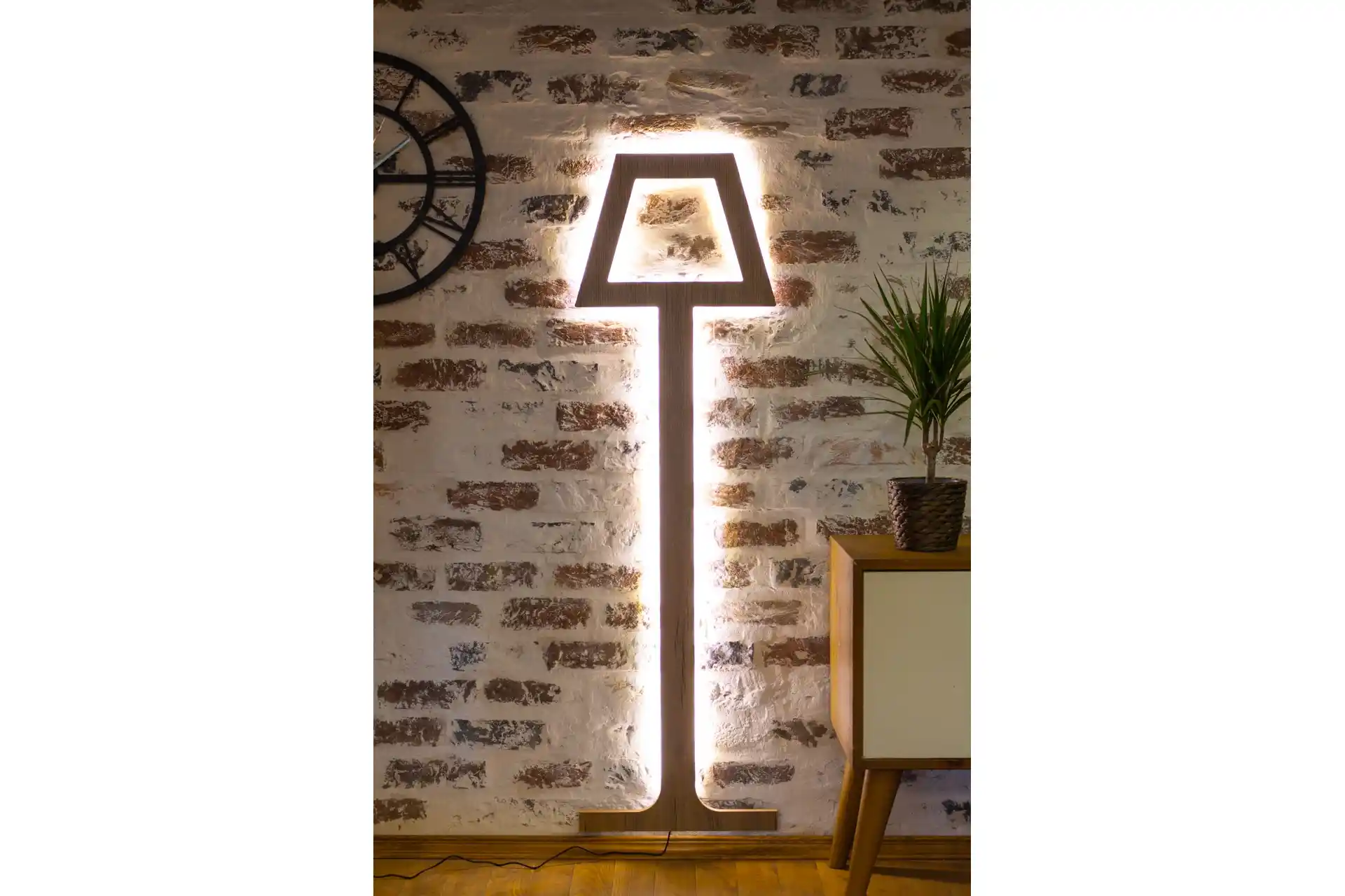 Duvar Lambaderleri ile Modern ve Şık Dekorasyon Çözümleri Sunan Aydınlatma Seçenekleri