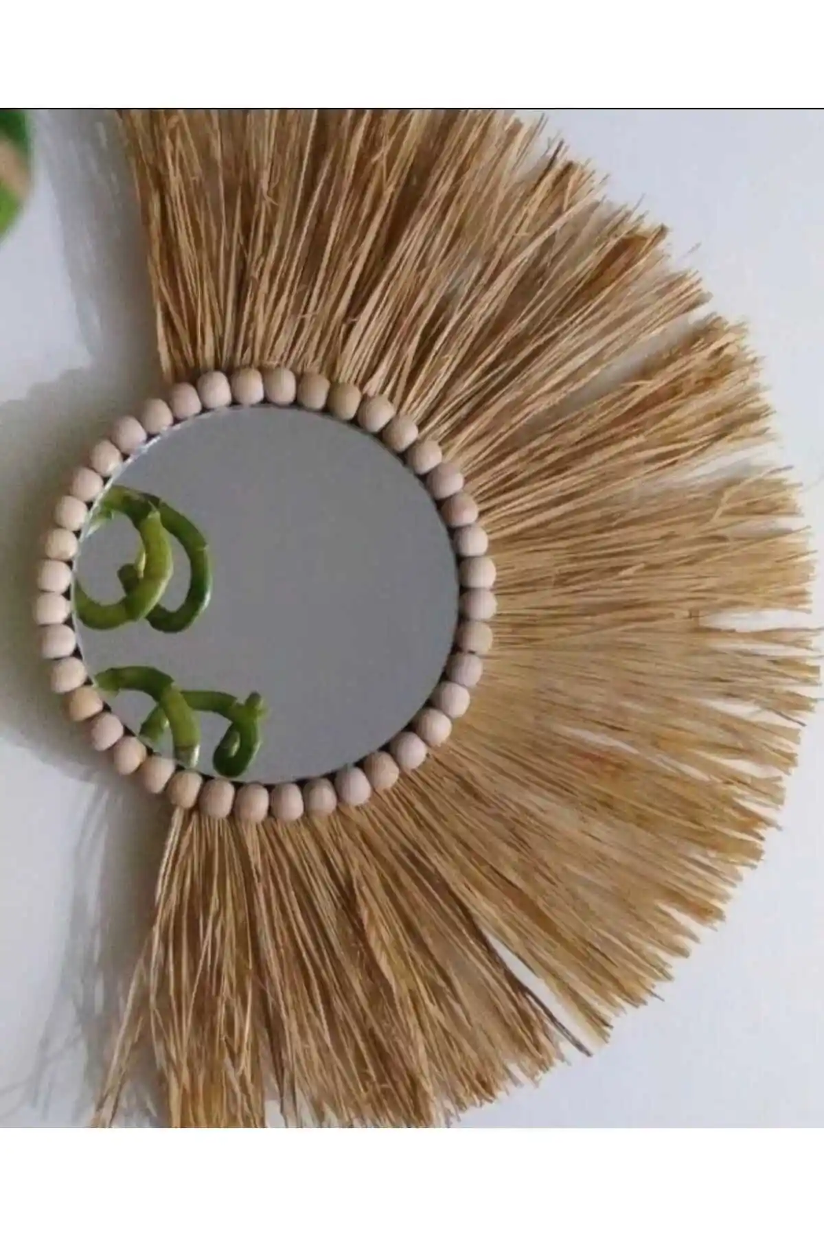 Duvar Süs Aynalarıyla Dekorasyonunuzu Yenileyin: Estetik ve İşlevselliğin Buluştuğu Seçenekler