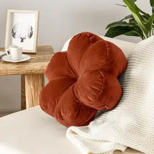 Duvar Yastıkları ile Modern ve Şık İç Mekan Dekorasyonu Yaratma Rehberi