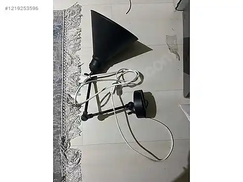 Duvara Monte Lambalar: Estetik ve Fonksiyonellik İçin Modern Dekorasyon Çözümleri