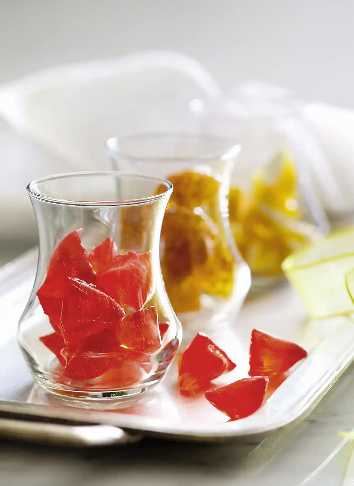 Eda Çay Bardağıyla Dekorasyonda Yaratıcı ve Özgün Fikirler Sunan Rehber