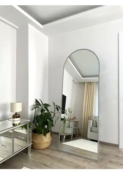 Effe Yapı Dekor Gri Metal Çerçeveli 180x60 cm Ayaklı Boy Aynası