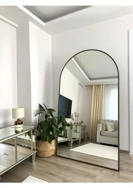 Effe Yapı Dekor Pirinç Eskitme Metal Çerçeveli Oval Ayna Modern ve Dayanıklı Tasarım