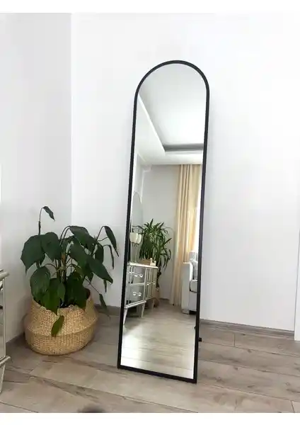 Effe Yapı Siyah Metal Çerçeveli Oval Ayaklı Boy Aynası Modern ve Dayanıklı Tasarım