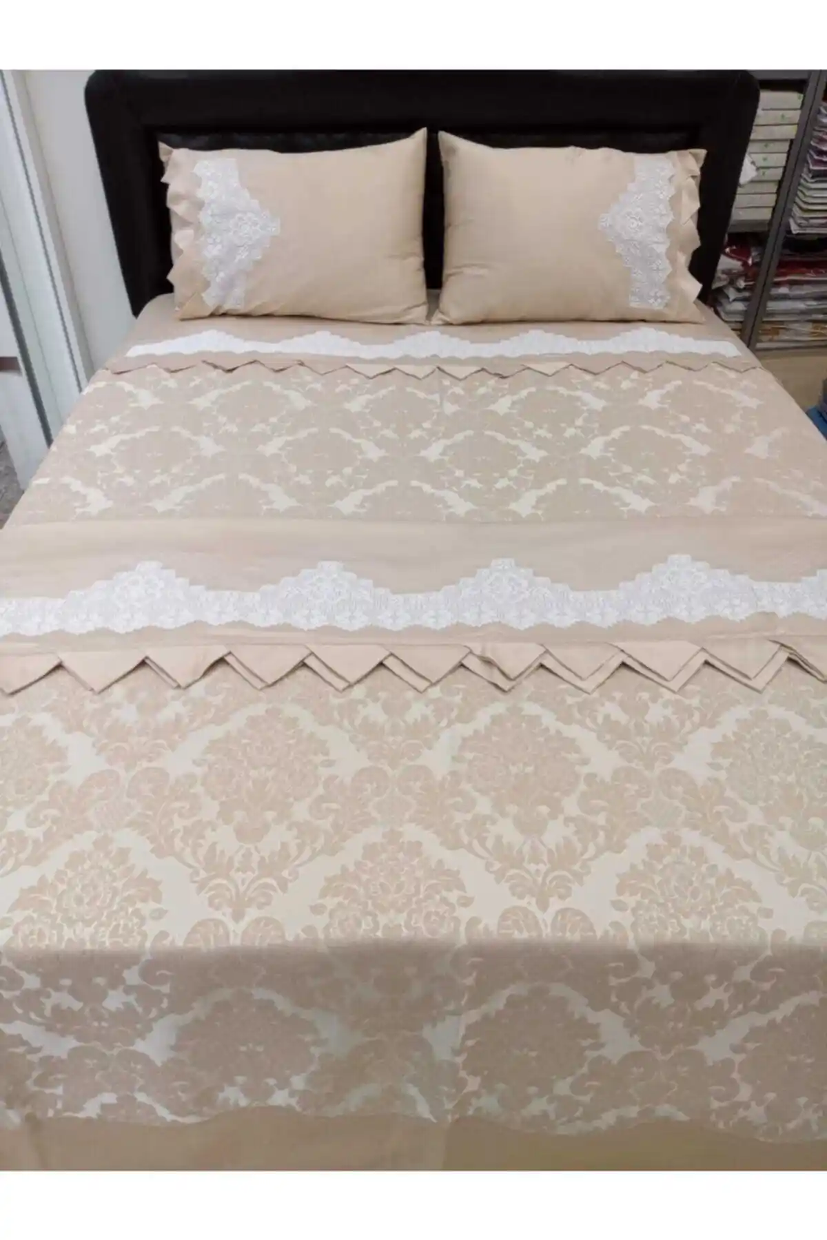 El İşi Pike Takımlarıyla Ev Dekorasyonunda Şıklık ve Konforun Buluşması