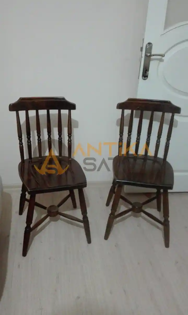 El Yapımı Sandalyelerle Dekorasyonunuza Sanat Katın ve Mekânlarınızı Özgünleştirin