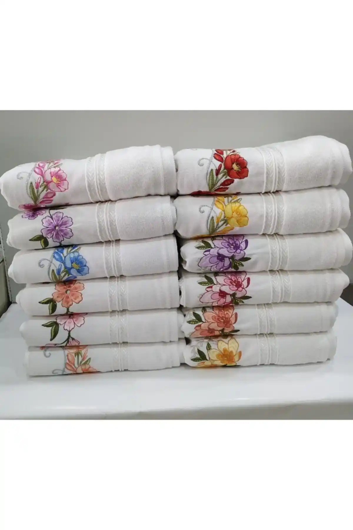 El yüz havlusu ile ev dekorasyonunu şıklıkla tamamlamanın pratik yolları