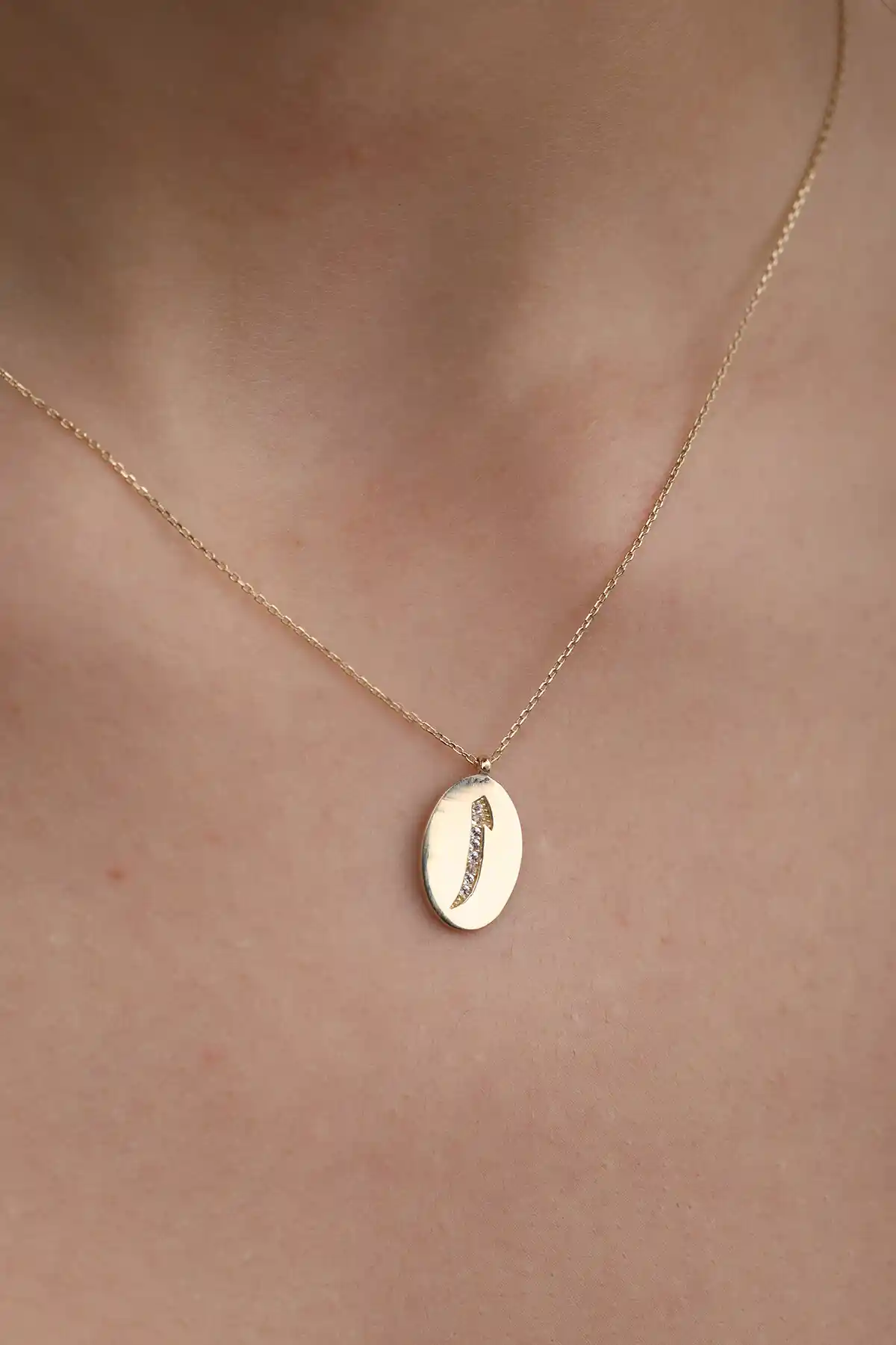 Elif Kolye: Dekorasyonda Zarafet ve Anlam Yüksekliği Sağlayan Tasarımlar