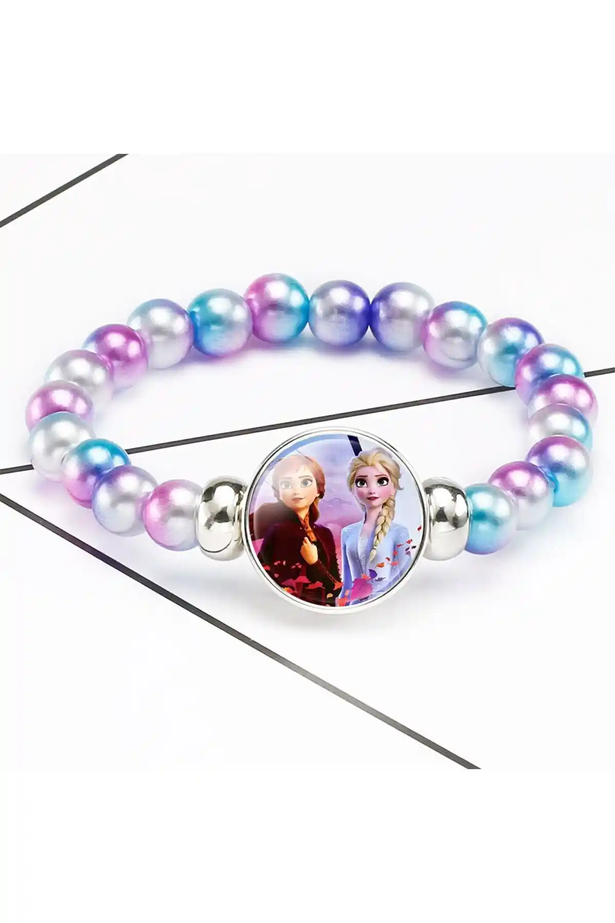 Elsa Bileklikleri ile Dekorasyonunuza Sihirli ve Şık Dokunuşlar Ekleyin