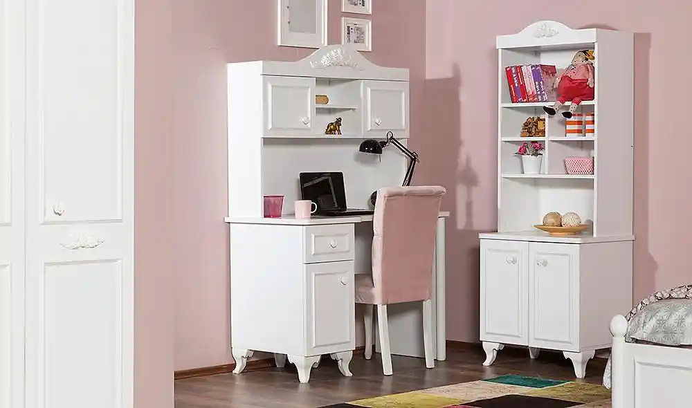 Elsa Çalışma Masası ile Modern ve İşlevsel Ofis Dekorasyonu Sağlayın