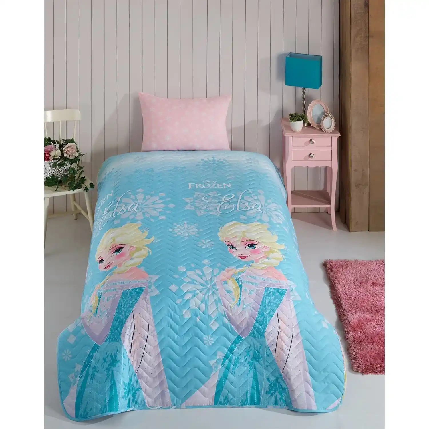 Elsa Yatak Örtüsü ile Çocuk Odalarınıza Büyüleyici ve Masalsı Dokunuşlar