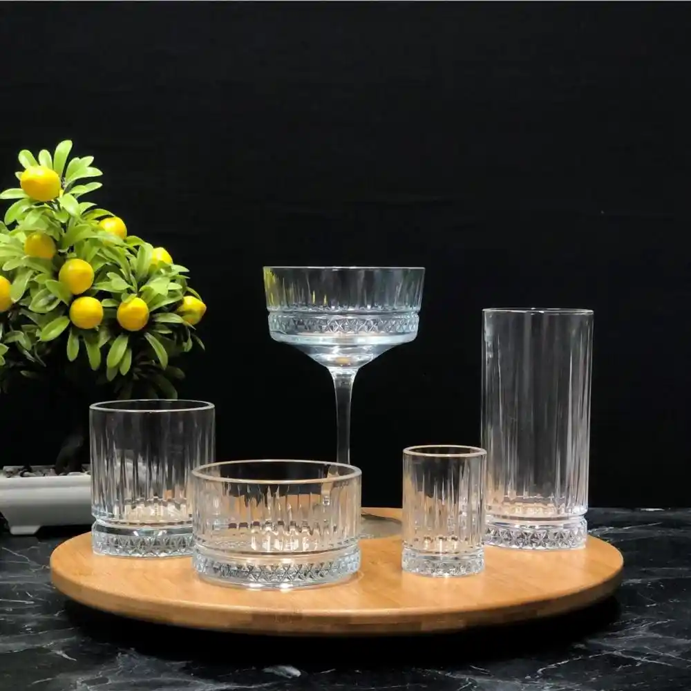 Elysia Bardaklar ile Dekorasyonda Zarafet ve Fonksiyonelliğin Uyumunu Yakalayın