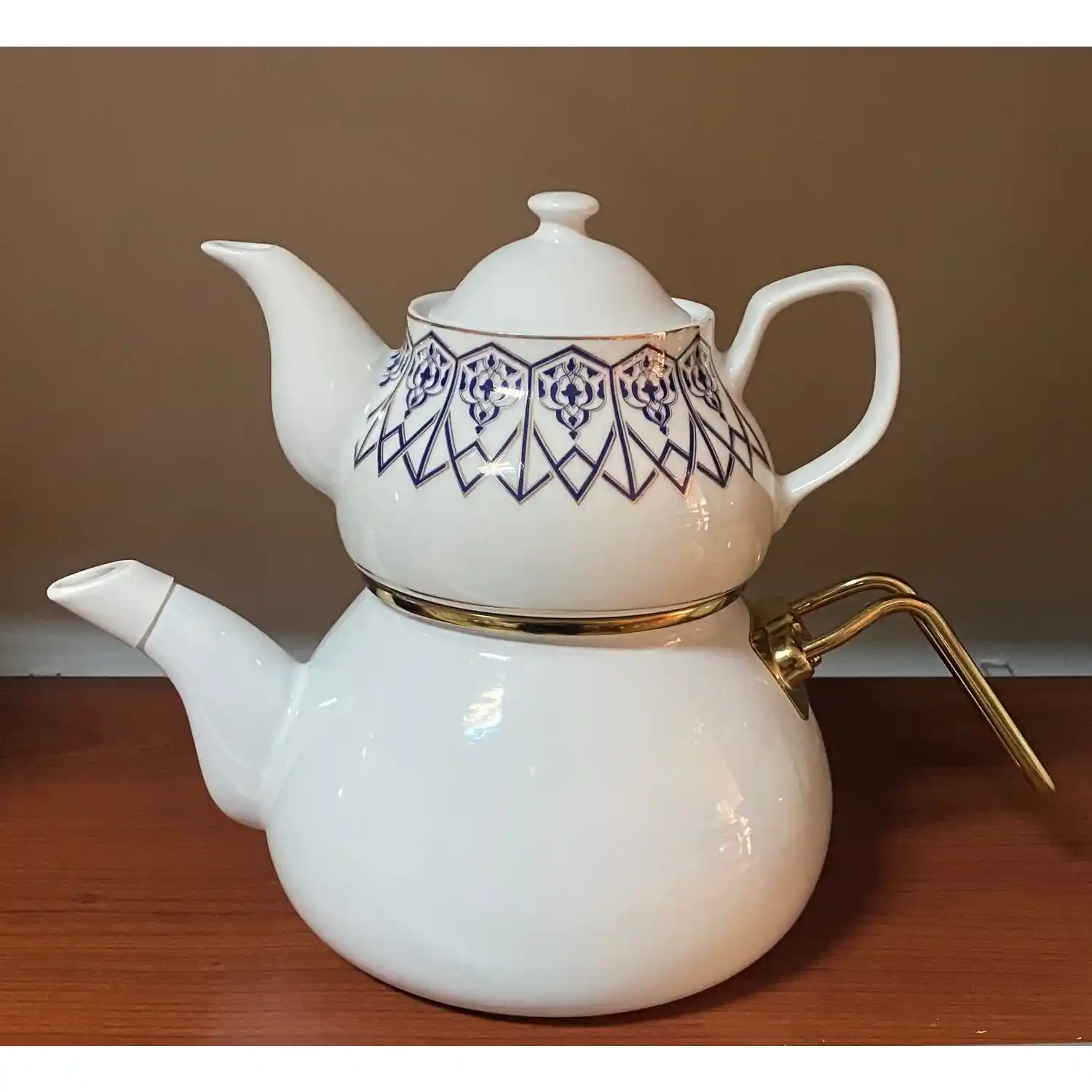 Emaye Dekorasyon ve Kullanım Alanları: Estetik ve Fonksiyonellik İçin Rehber