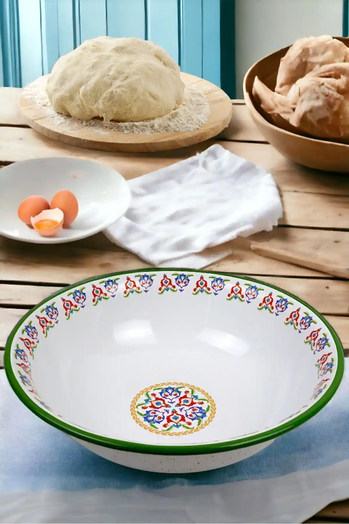 Emaye Hamur Yoğurma Kabı ile Dekorasyonun Estetik ve Fonksiyonel Yüzü