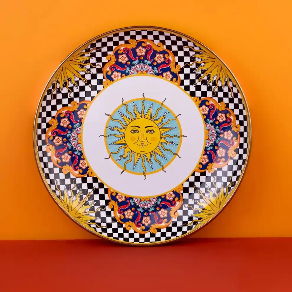 Emaye Tabaklar ile Dekorasyon ve Fonksiyonelliği Bir Arada Yakalayın