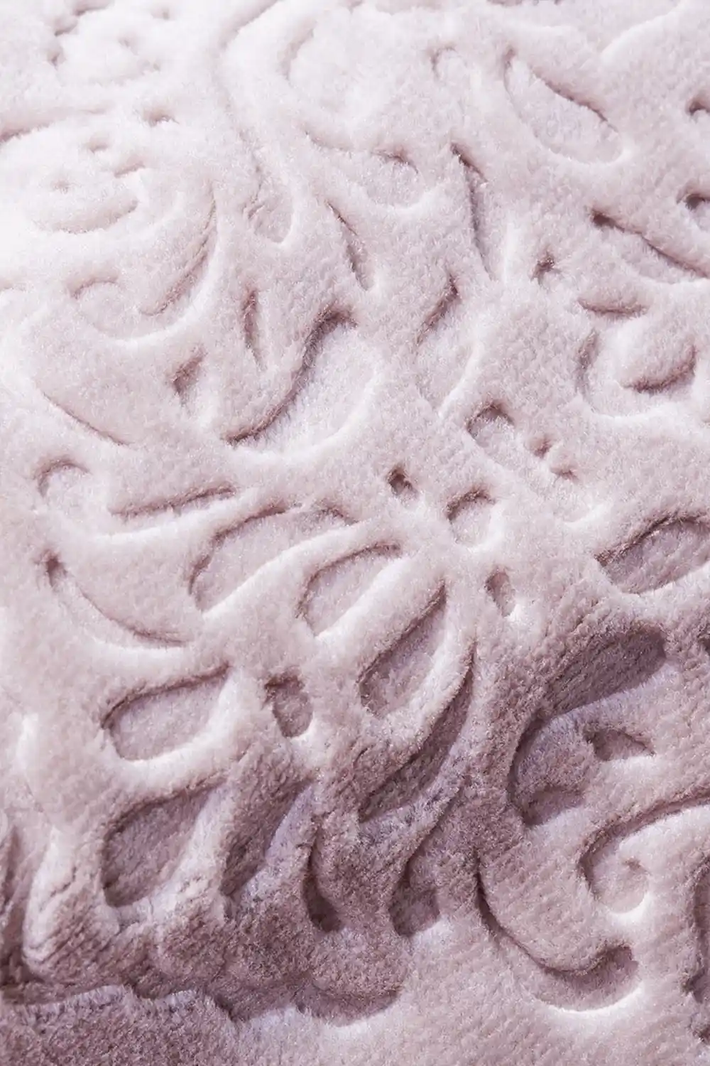 Embos Battaniyesi ile Dekorasyonda Şıklık ve Konforu Bir Arada Sağlayın