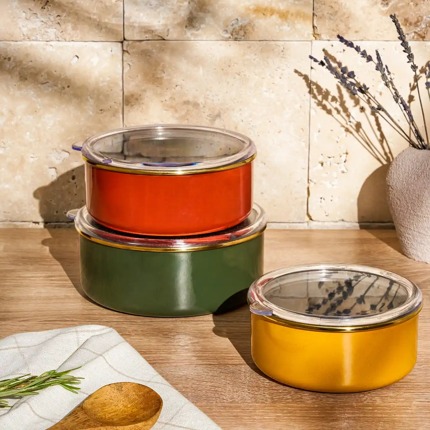 Emsan Emaye Saklama Kabı ile Mutfak ve Dekorasyonunuza Şıklık Katın