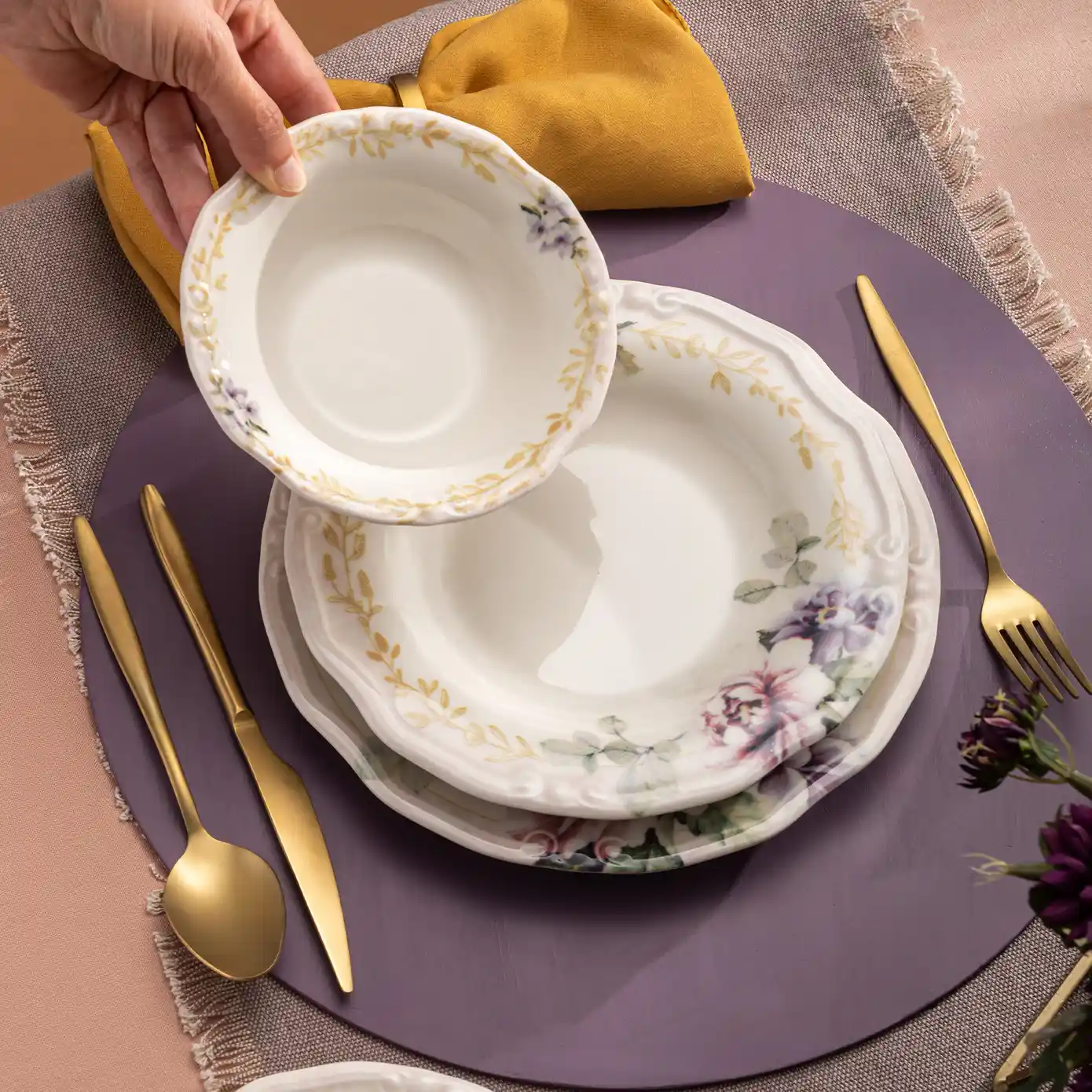 Emsan Flory Yemek Takımı ile Mutfaklara Şıklık ve İşlevsellik Katın