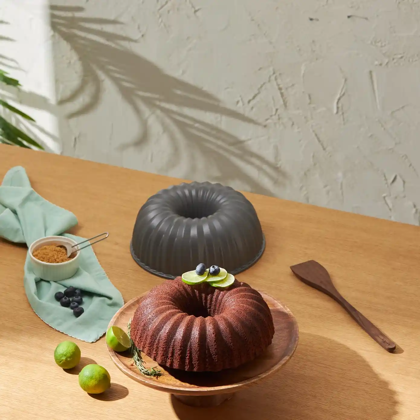 Emsan Griss Hardstone 26 cm Kek Kalıbı: Modern ve Şık Mutfak Dekorasyonu İçin Uygun