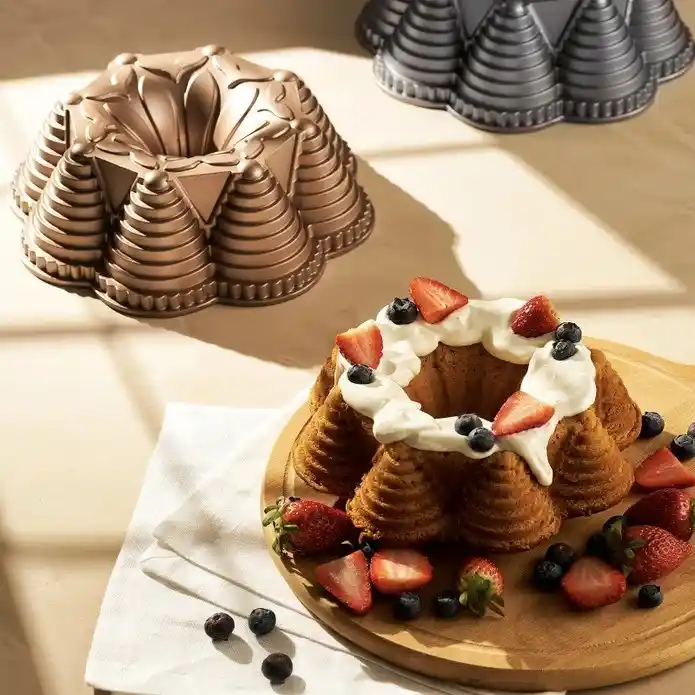 Emsan Prizma Kek Kalıbı ile Modern ve Şık Tatlı Sunumları Yapın