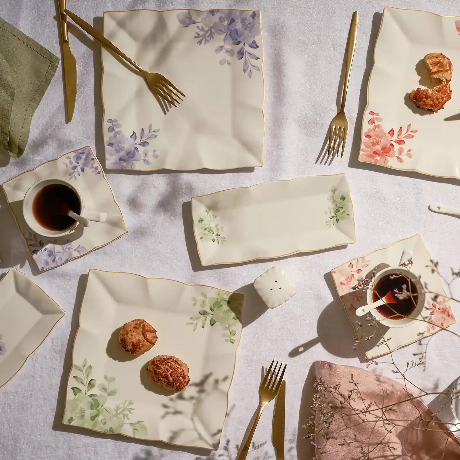 Emsan Traditional 32 Parça Kahvaltı ve Servis Takımı ile Dekorasyonunuza Şıklık Katın