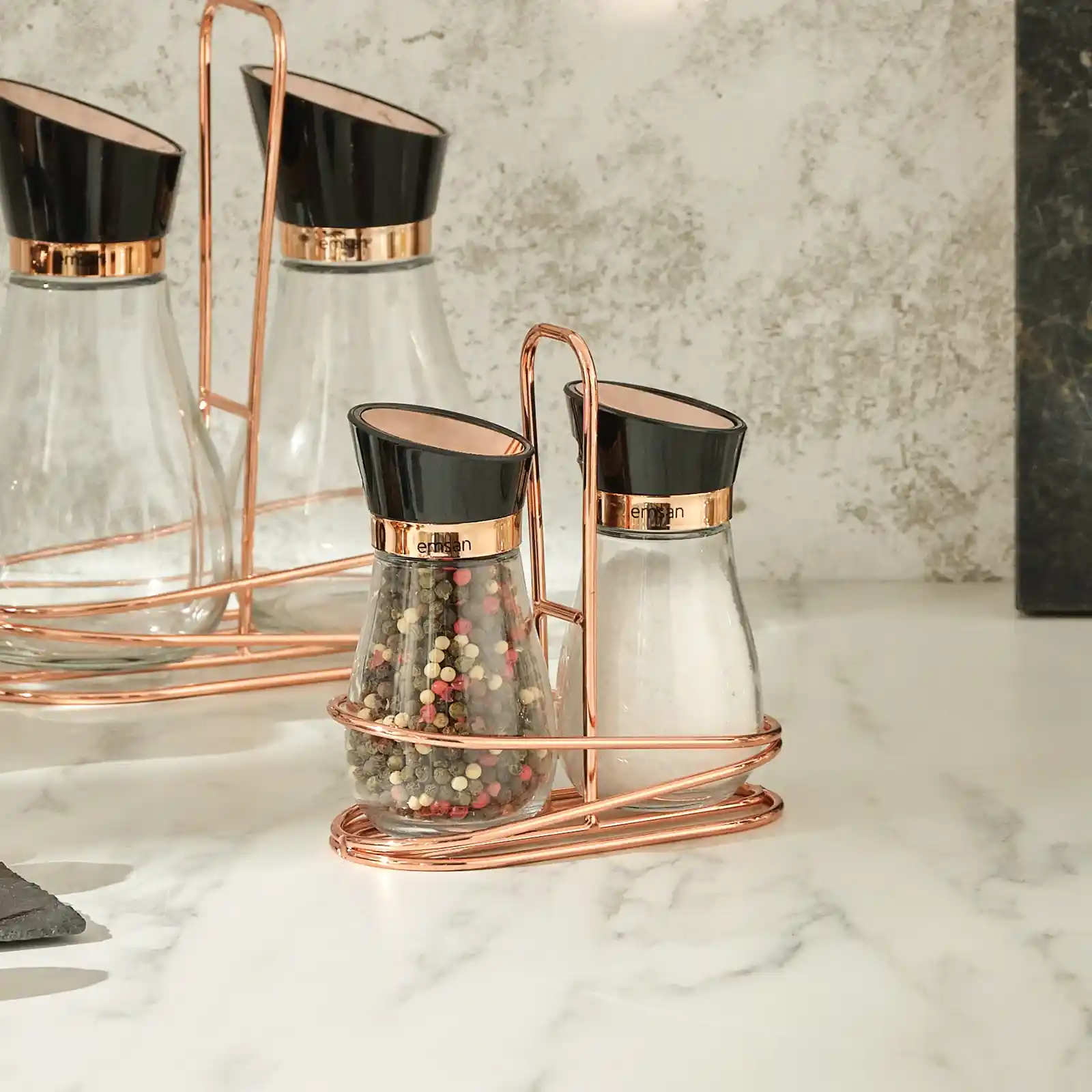 Emsan Tuzluk ve Biberlik Setleriyle Mutfak Dekorasyonunda Şıklık ve Fonksiyonellik