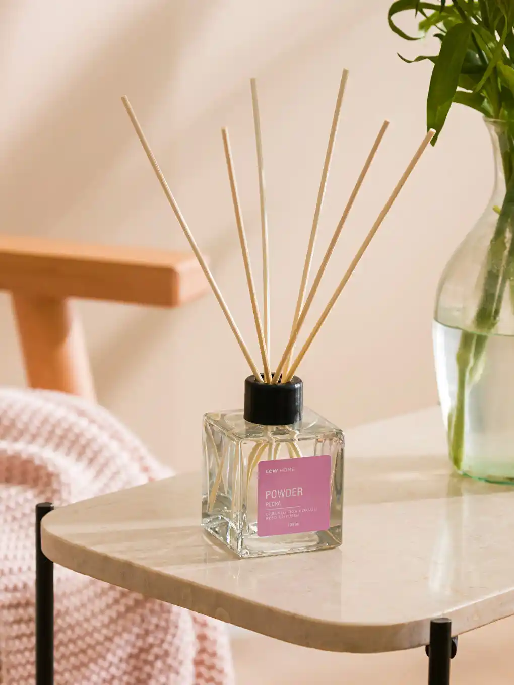 En İyi Çubuklu Oda Kokusu Seçenekleriyle Ev Dekorasyonunuza Şıklık Katın