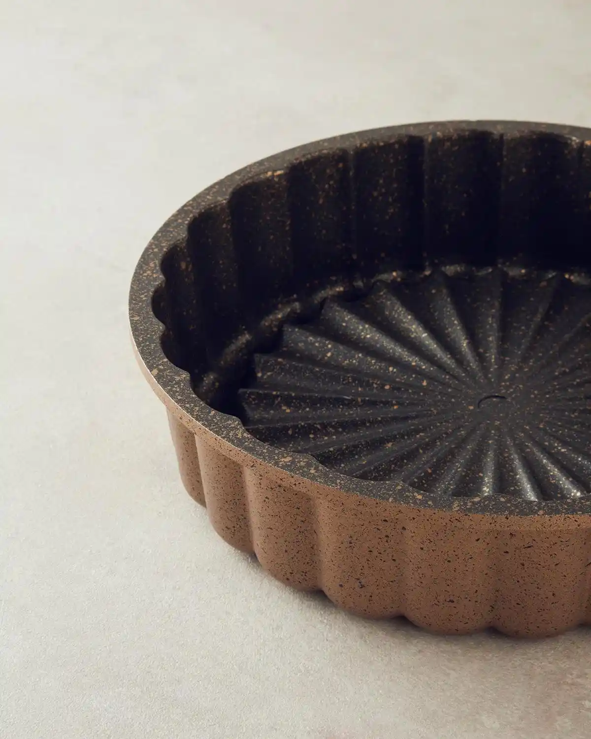 English Home Kek Kalıplarıyla Mutfak Dekorasyonunuza Şıklık ve Fonksiyonellik Katın