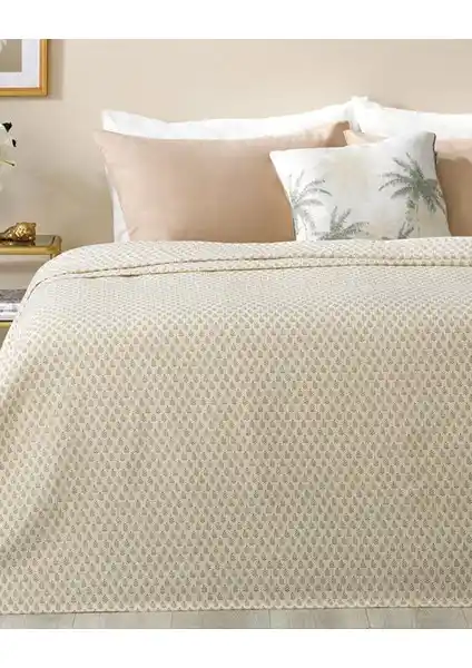 English Home Pure Leaves Baskılı Çift Kişilik Pike: Estetik ve Konfor Sunan Yatak Dekorasyonu