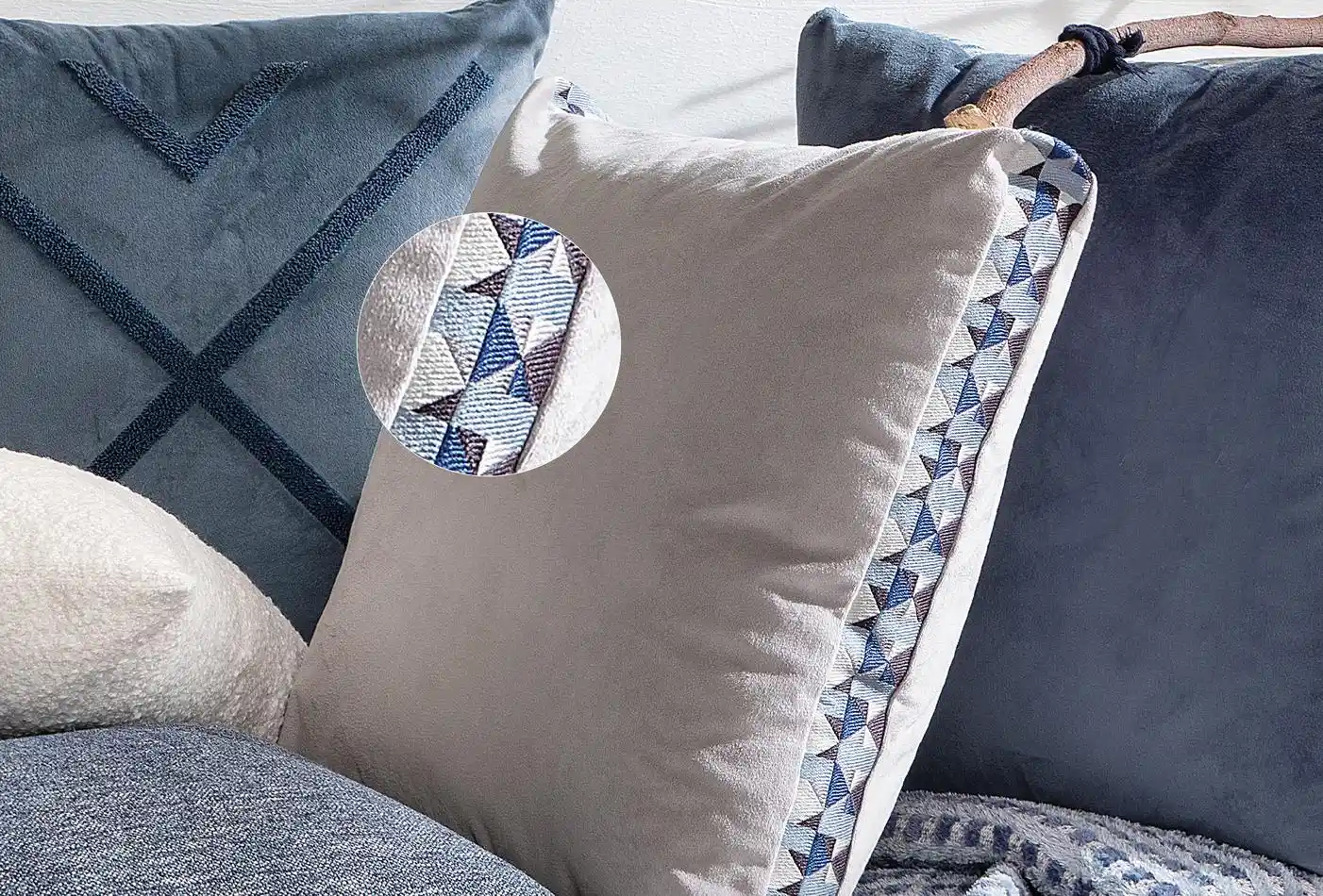 Enza Home Kırlentleri ile Dekorasyonunuza Renk ve Konfor Katın