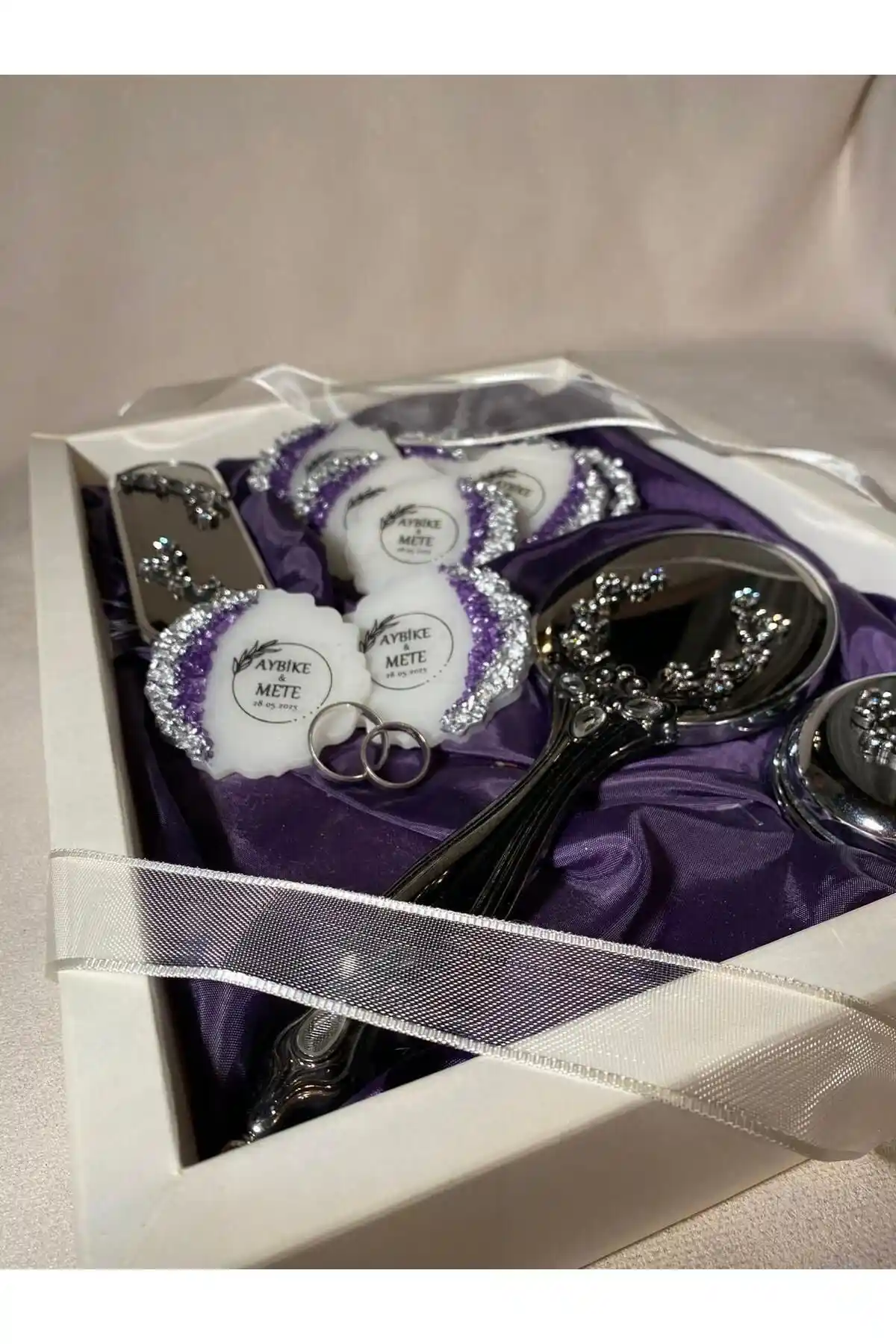 Epoksi Nişan Süsü: Dayanıklı ve Estetik Dekorasyon Çözümleri