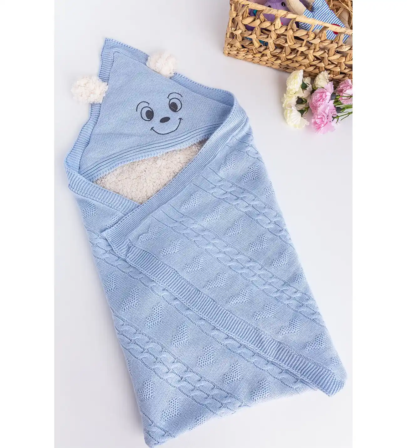 Erkek Çocuk Odası Dekorasyonunda Battaniye Seçimi ve Sıcaklık Sağlama Yöntemleri