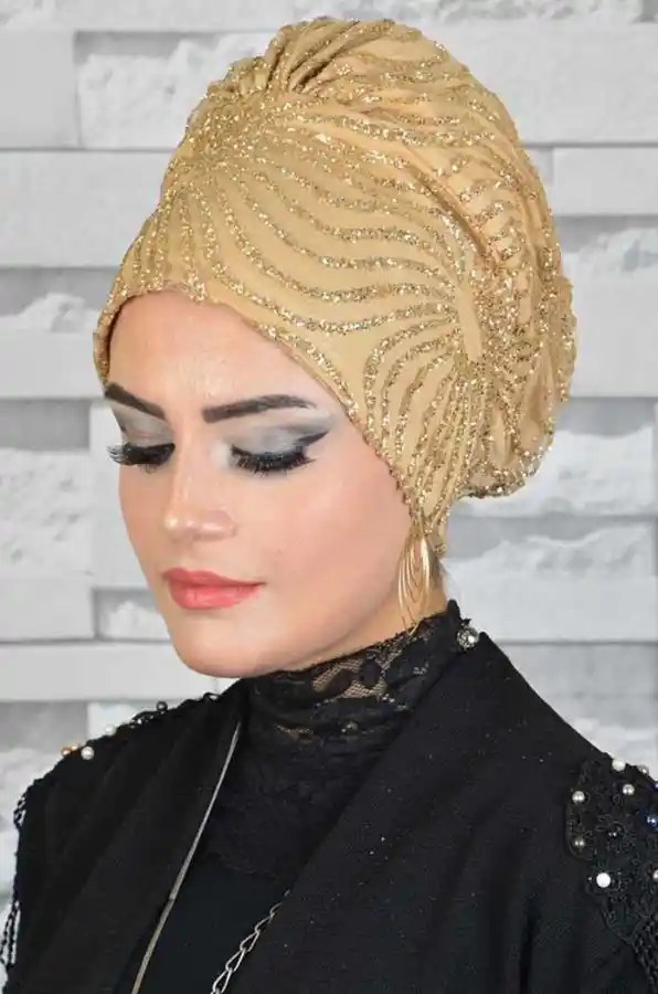 Eşarp Süsleriyle Ev Dekorasyonunda Zarif ve Yaratıcı Dokunuşlar