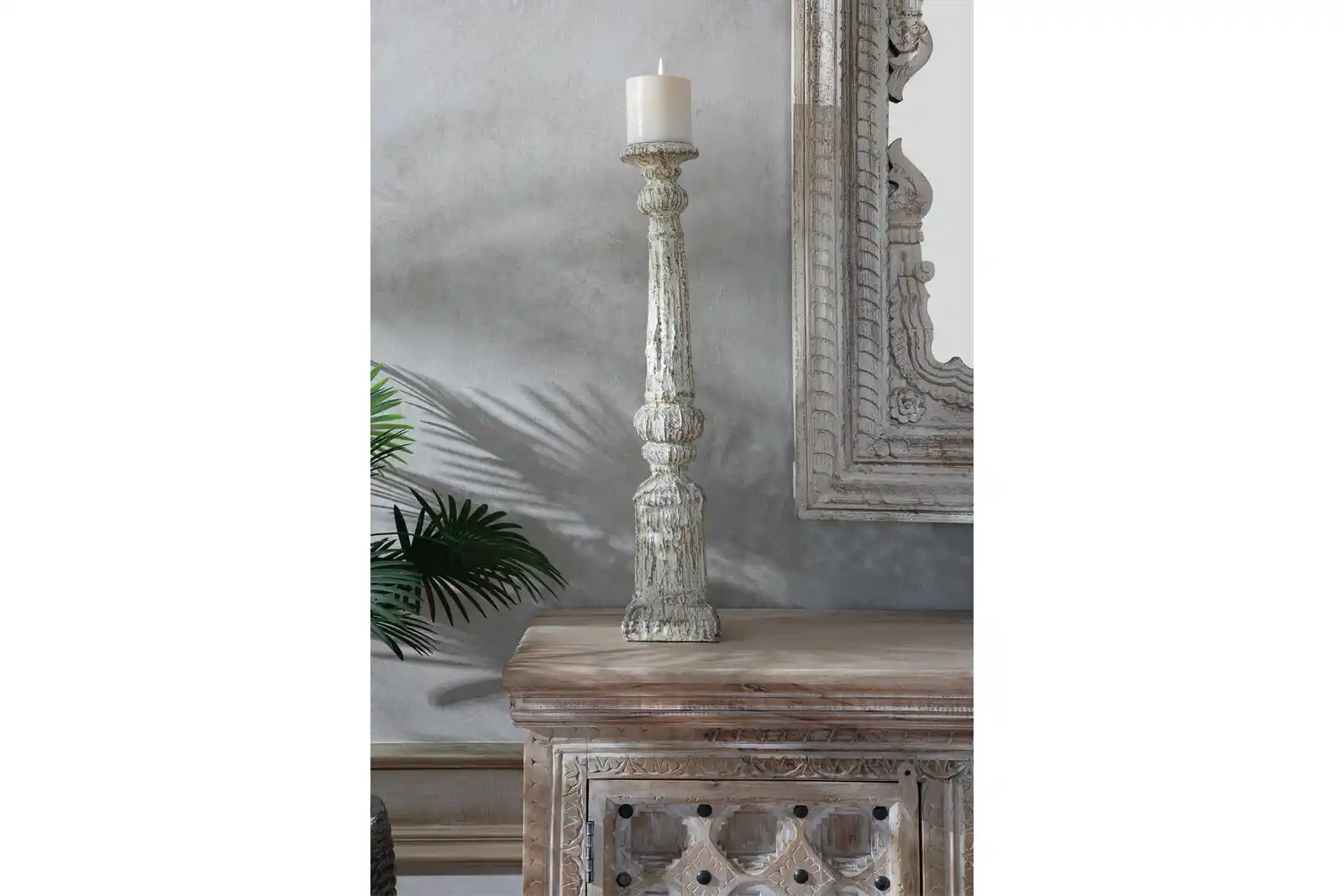 Eskitme Mumluklar ile Dekorasyonda Şıklık ve Nostaljiyi Bir Arada Yakalayın