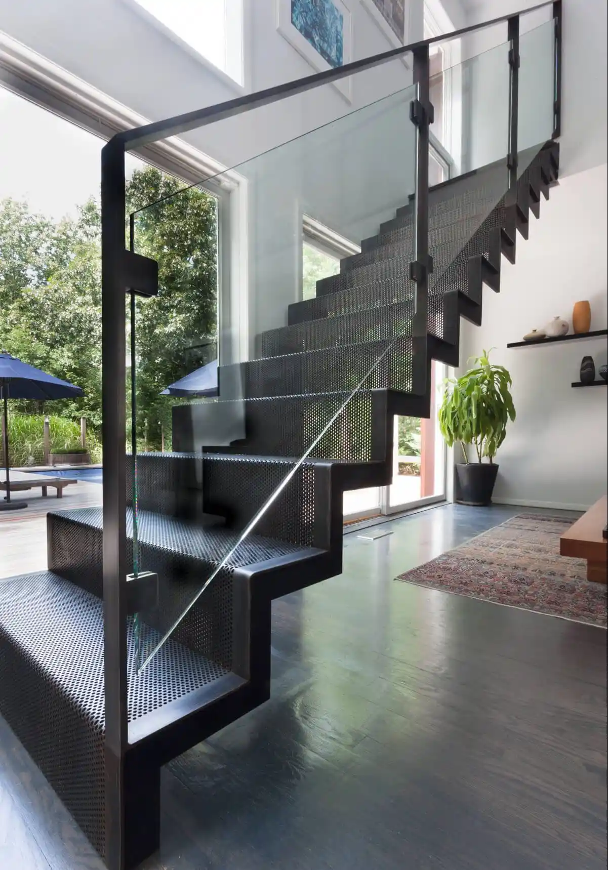 Ev Dekorasyonuna Uygun Şık ve Fonksiyonel Merdiven Seçenekleri