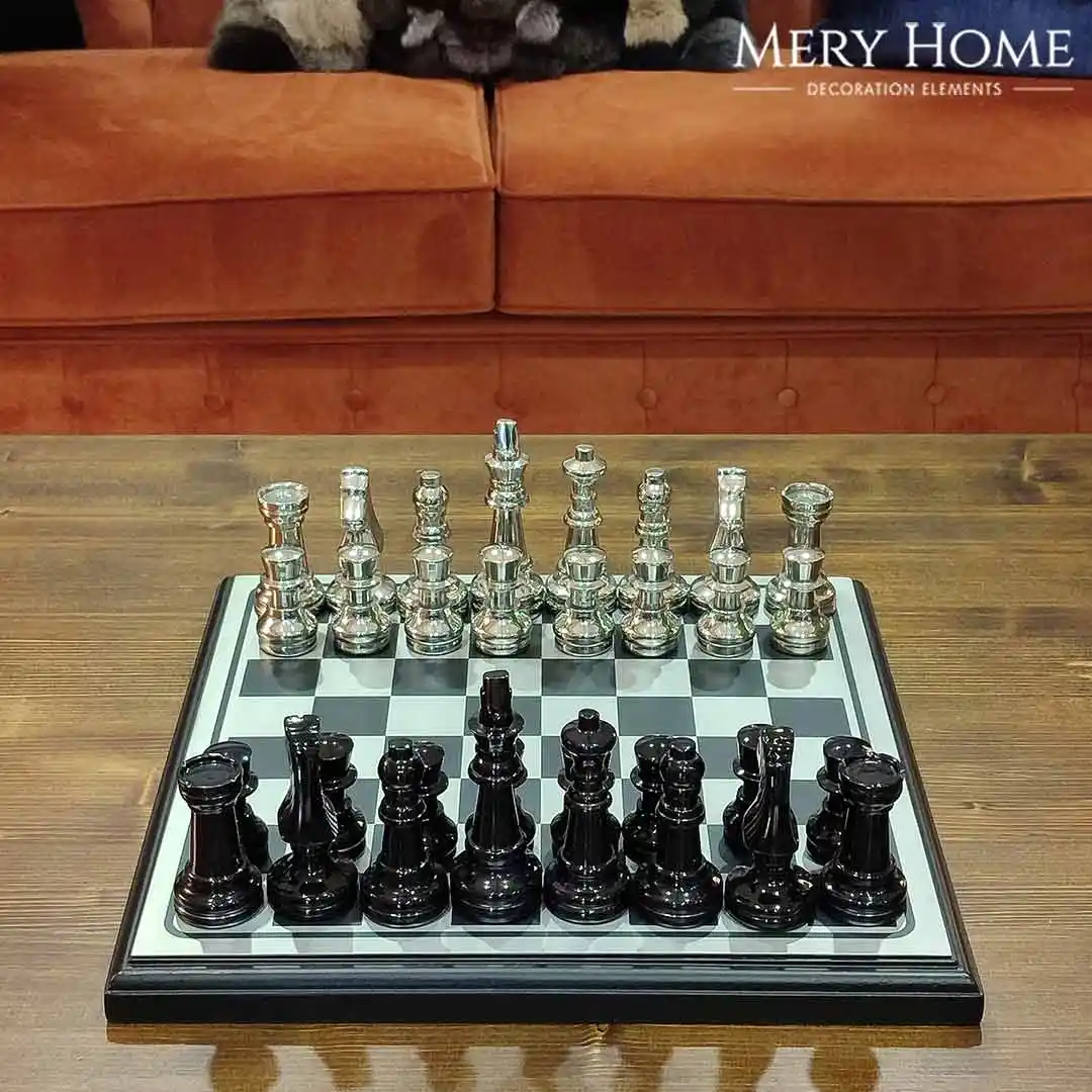 Ev Dekorasyonuna Zarif ve Fonksiyonel Dokunuşlar: Dekoratif Satranç Takımları