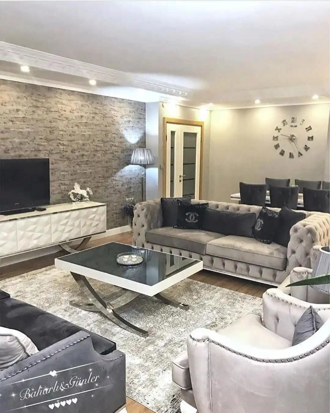 Ev Dekorasyonunda Dekor Resimleri Seçimi ve Mekana Katkıları Hakkında Kapsamlı Rehber