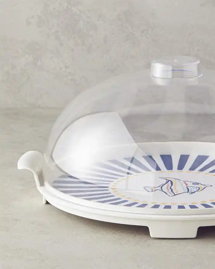 Ev Dekorasyonunda Kek Fanusu Kullanımı: Modern ve Şık Bir Dekoratif Parça