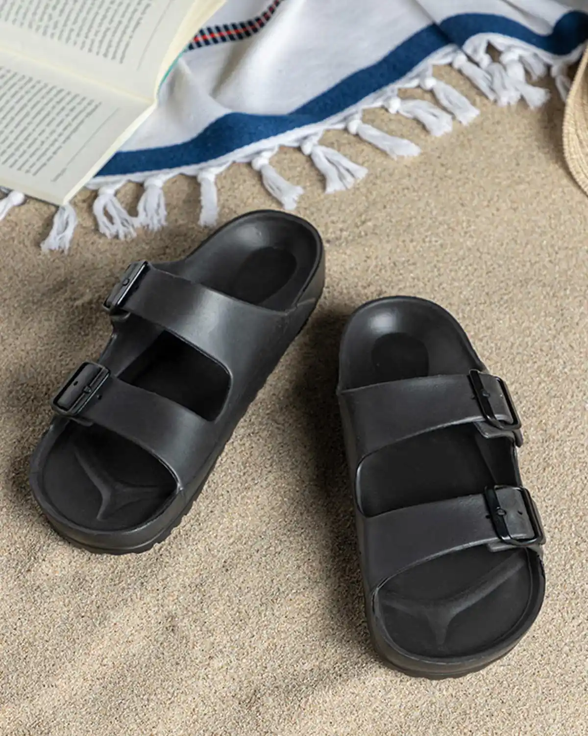 Ev Dekorasyonunda Konfor Terliklerin Rolü ve Seçim İpuçları