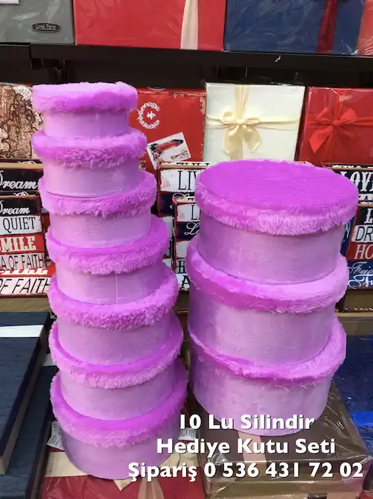 Ev Eşyaları Hediyelik: Dekorasyon Dünyasında Anlamlı ve Şık Seçenekler