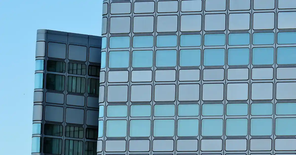 Fayans ve Duvar Kağıdı Uyumuyla Modern ve Şık Dekorasyon İpuçları