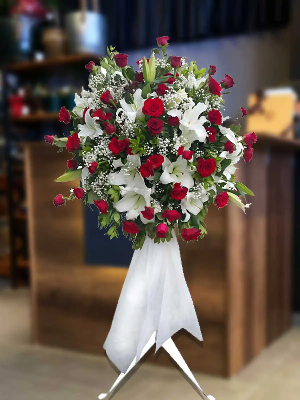 Ferforje Çiçeklerle Dekorasyonun Zarif ve Estetik Dünyası Hakkında Detaylı Bilgi