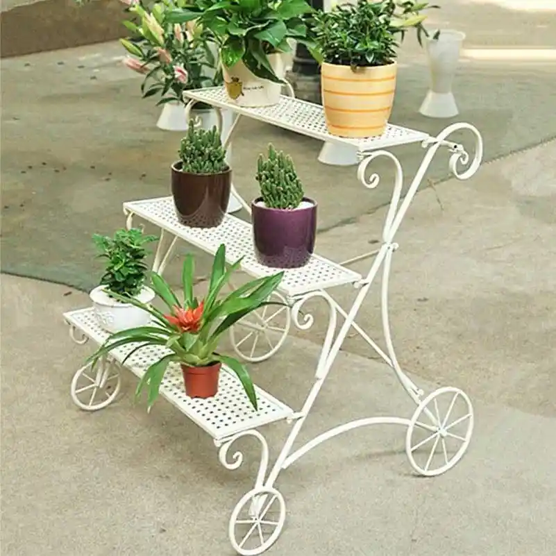 Ferforje Çiçeklikler: Estetik ve Dayanıklı Dekorasyon Çözümleri