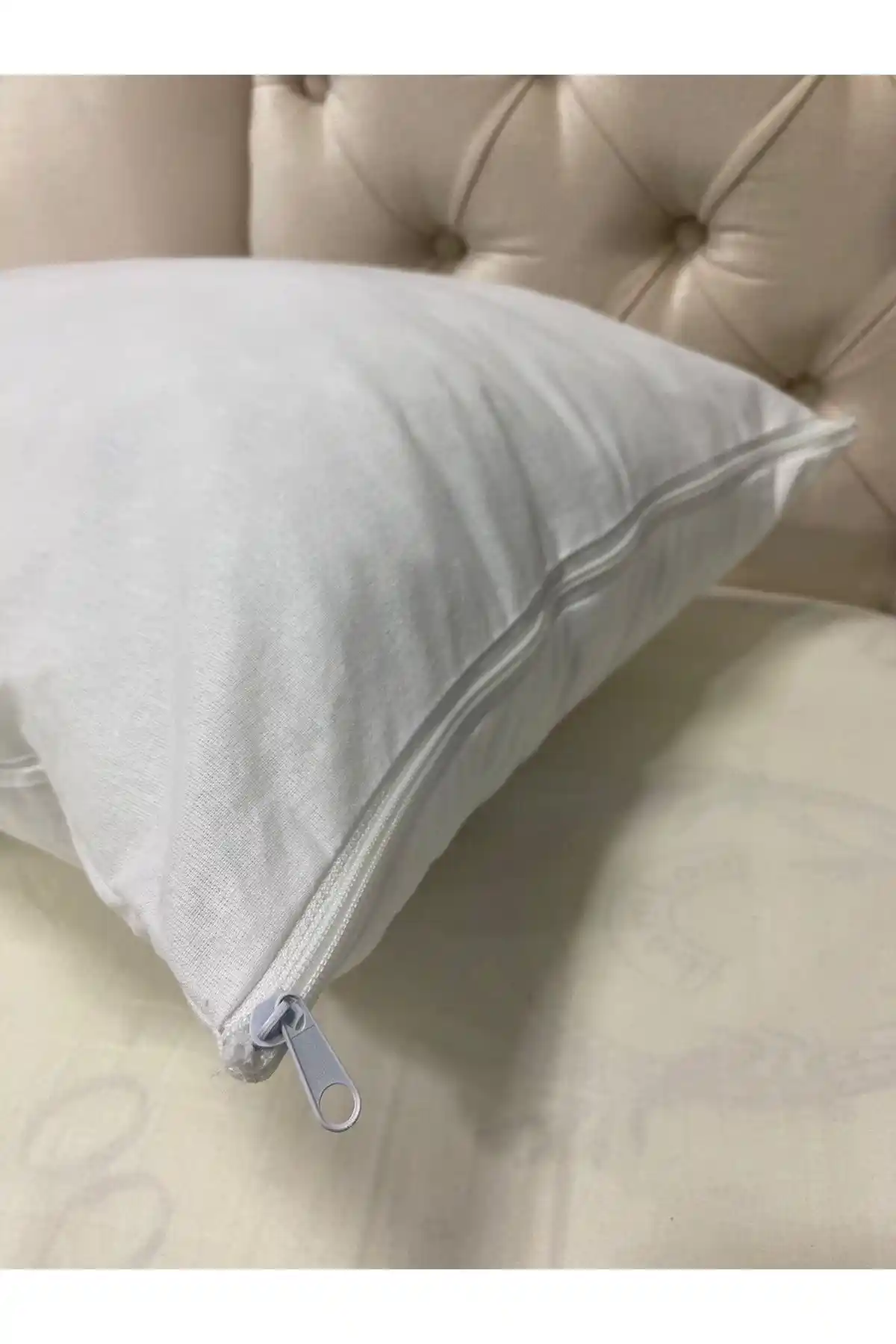 Fermuarlı Yastık İç Kılıfı ile Dekorasyonda Fonksiyonellik ve Estetik Bir Arada