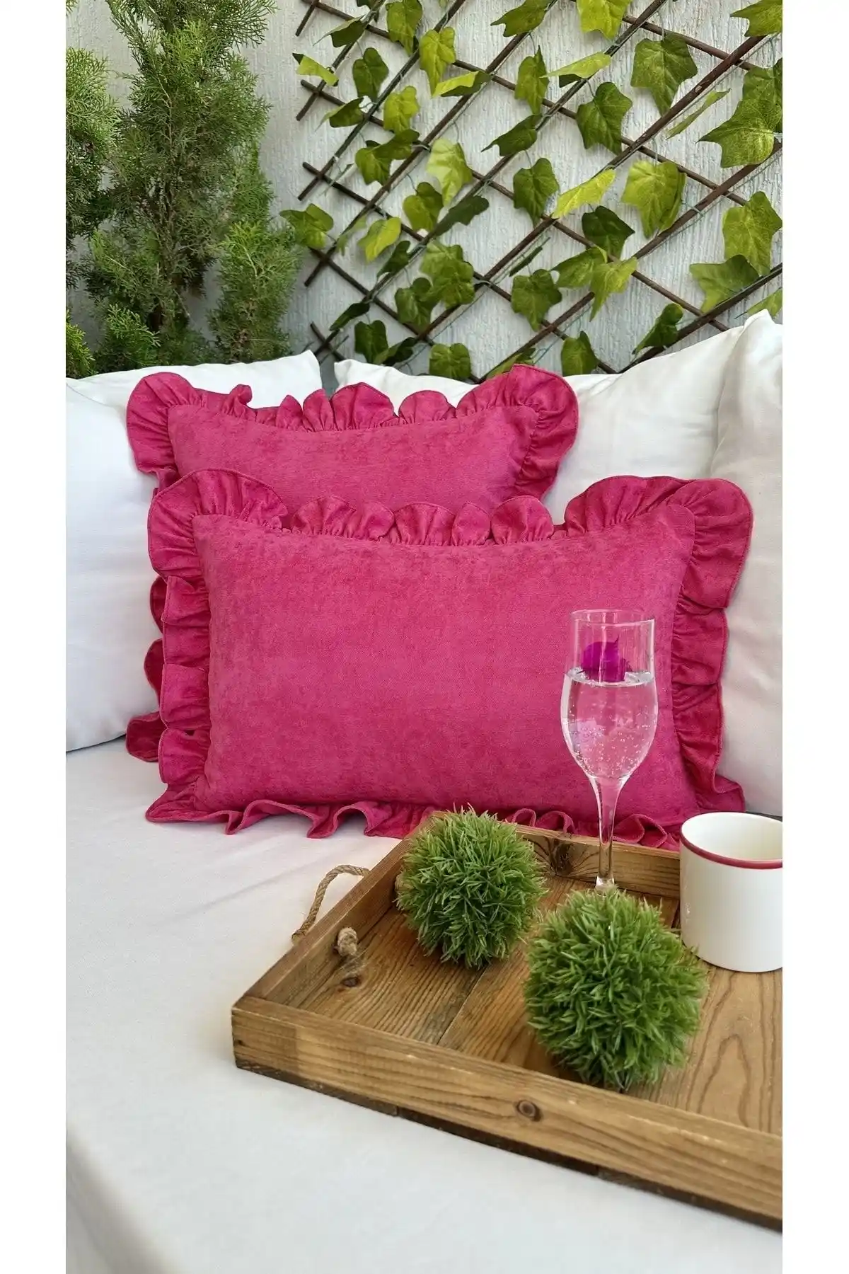 Fırfırlı Kırlentlerle Dekorasyonda Şıklık ve Zarafet İçin İlham Verici Trendler